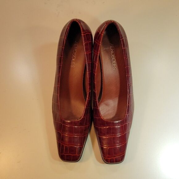 AEROSOLES SNAKESKIN PATTERN DESIGN BLOCK CONGNAC PUMP SHOE - Picture 5 of 15